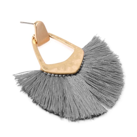 Bohemian Silky Thread Tassel Fringe Statement Drop Earrings 
- GRAY - Picture 2 of 4